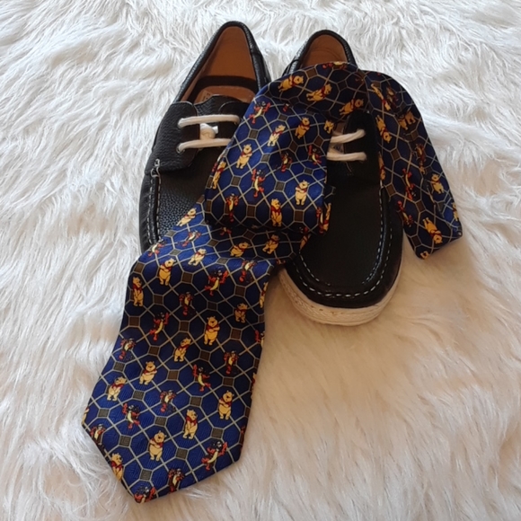 Vintage Other - *POOH* WINNIE THE POOH NECKTIE 💙💛💙